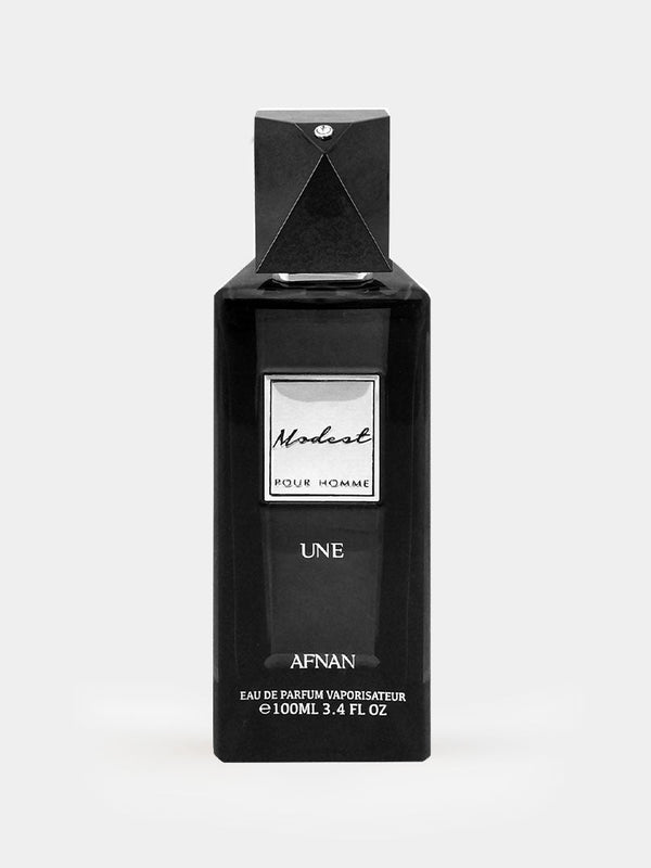 MODEST UNE